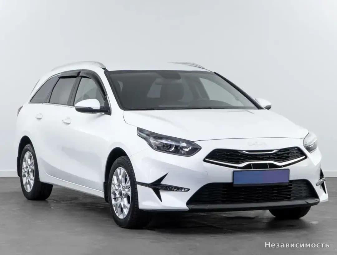 Новый KIA Ceed SW III Рестайлинг — фото 1