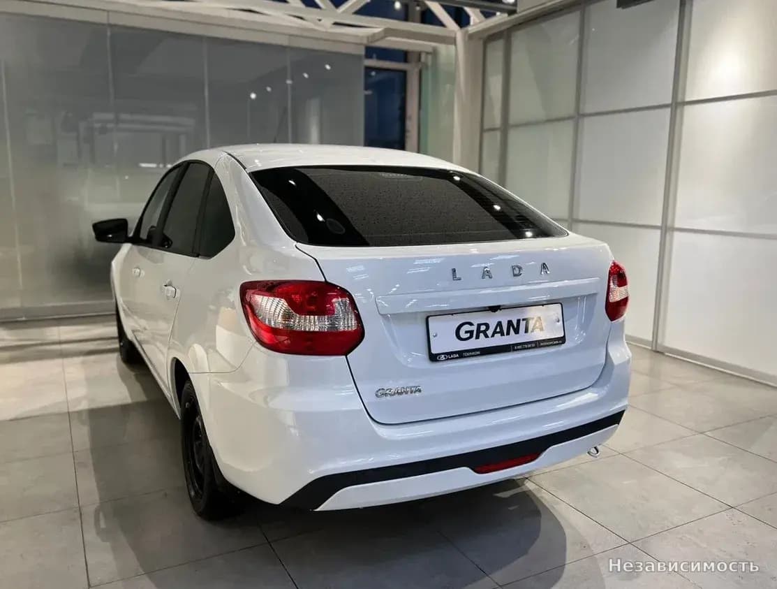 Новый Lada Granta Лифтбек I Рестайлинг — фото 3