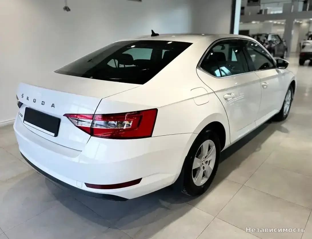 Новый Skoda Superb III Рестайлинг — фото 4