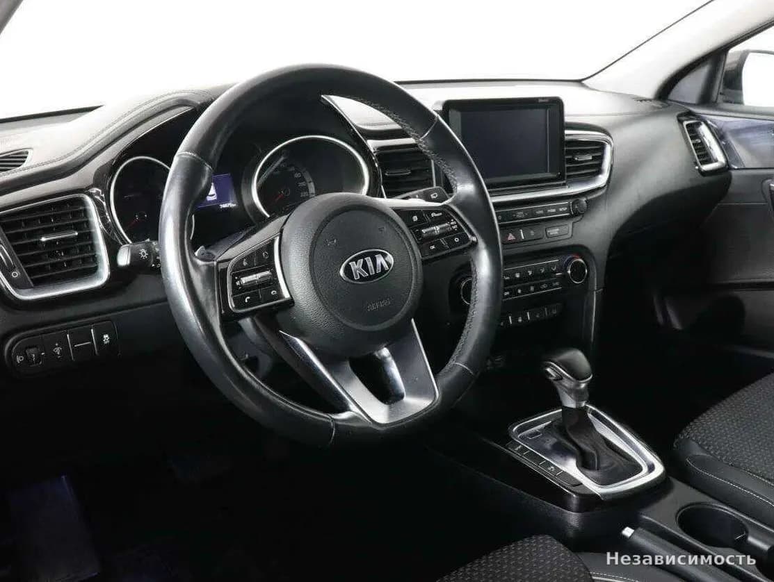 KIA Ceed 2019 с пробегом — фото 9