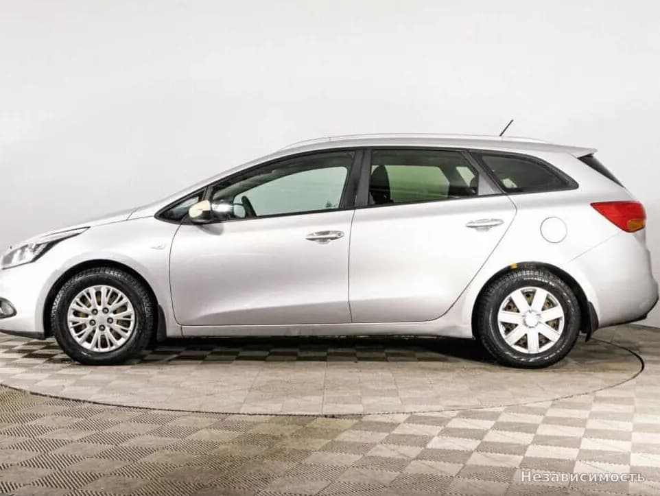 KIA Ceed 2012 с пробегом — фото 8