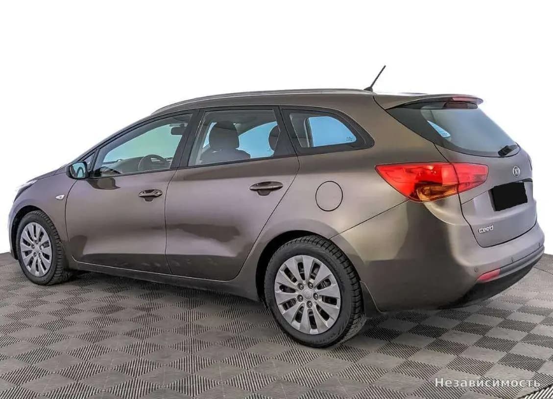 KIA Ceed 2015 с пробегом — фото 7