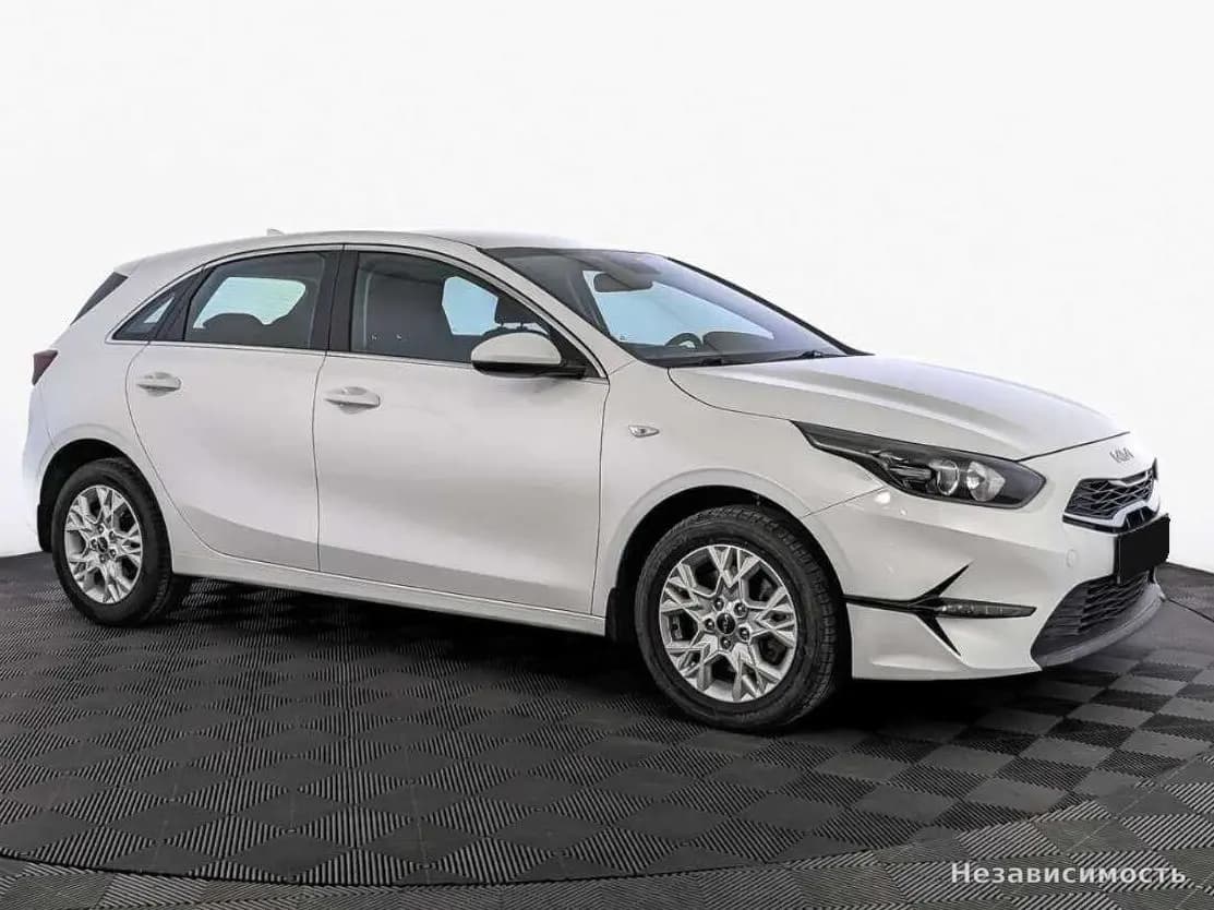 KIA Ceed 2022 с пробегом — фото 3