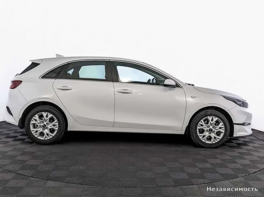 KIA Ceed 2022 с пробегом — фото 4