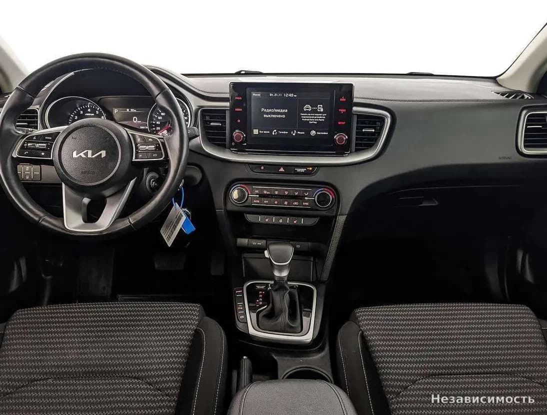 KIA Ceed 2022 с пробегом — фото 10