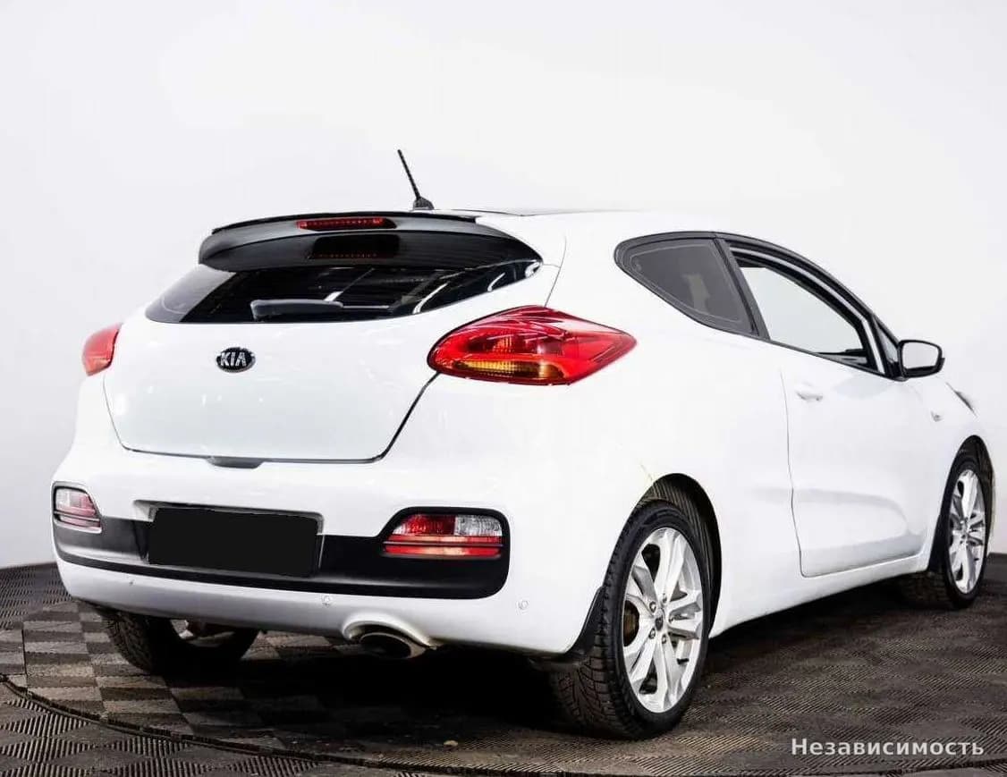 KIA Ceed 2014 с пробегом — фото 6