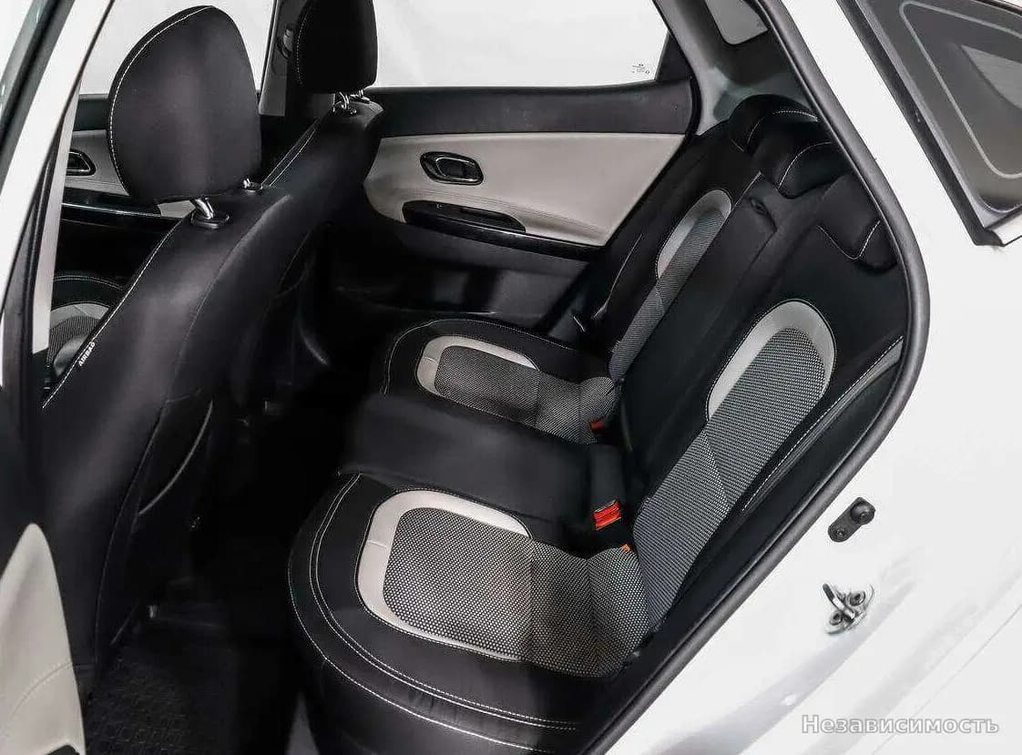 KIA Ceed 2018 с пробегом — фото 9