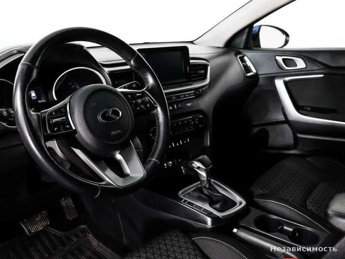 KIA Ceed 2018 с пробегом — фото 9