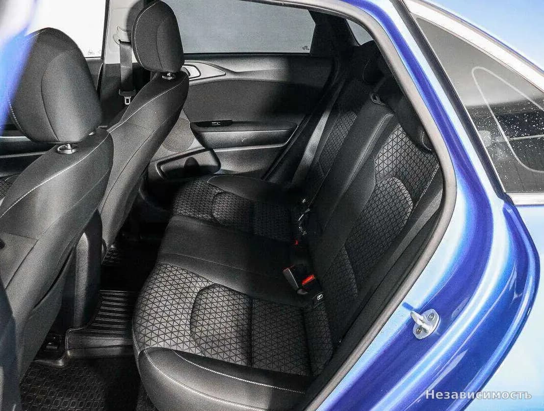 KIA Ceed 2018 с пробегом — фото 10
