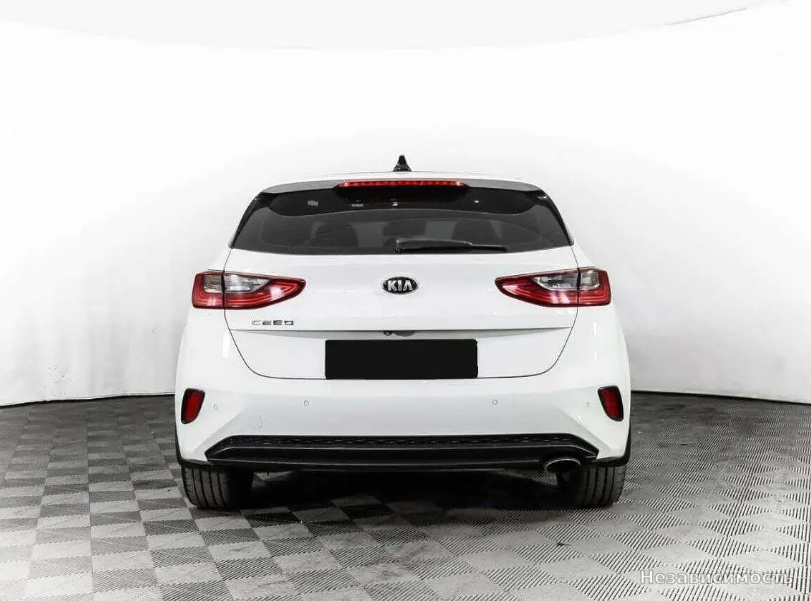 KIA Ceed 2018 с пробегом — фото 6