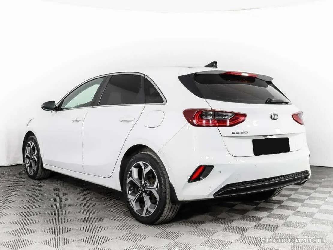 KIA Ceed 2018 с пробегом — фото 7