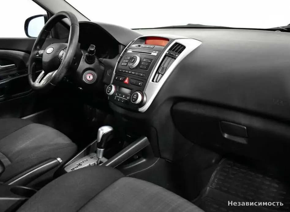 KIA Ceed 2012 с пробегом — фото 9