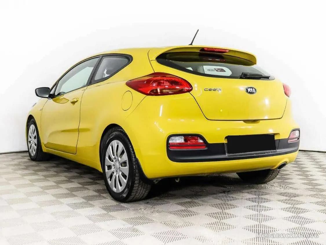 KIA Ceed 2015 с пробегом — фото 7