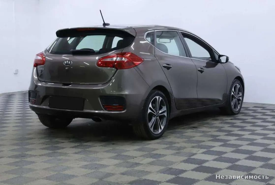 KIA Ceed 2015 с пробегом — фото 4