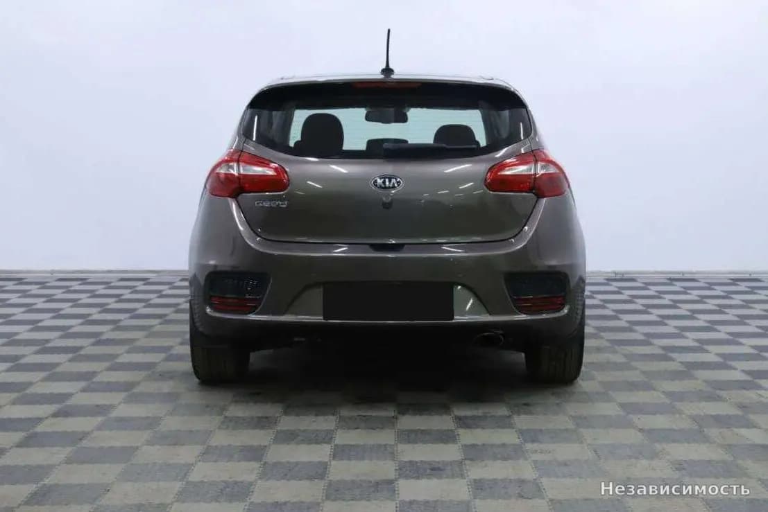 KIA Ceed 2015 с пробегом — фото 6