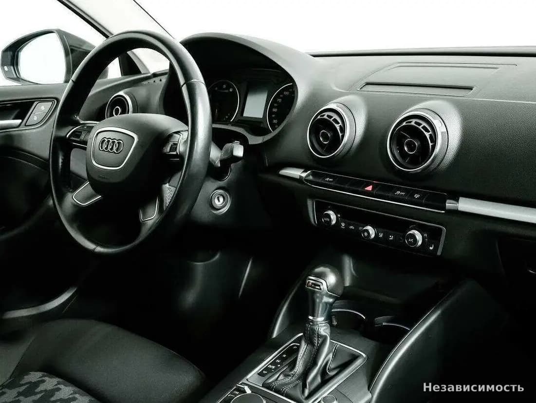 Audi A3 2016 с пробегом — фото 9
