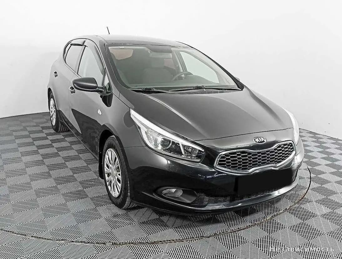 KIA Ceed 2015 с пробегом — фото 3
