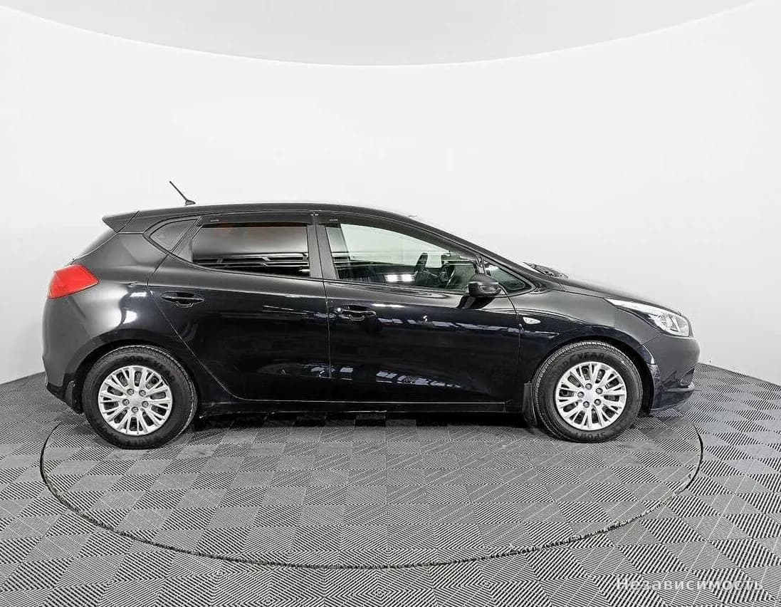 KIA Ceed 2015 с пробегом — фото 4