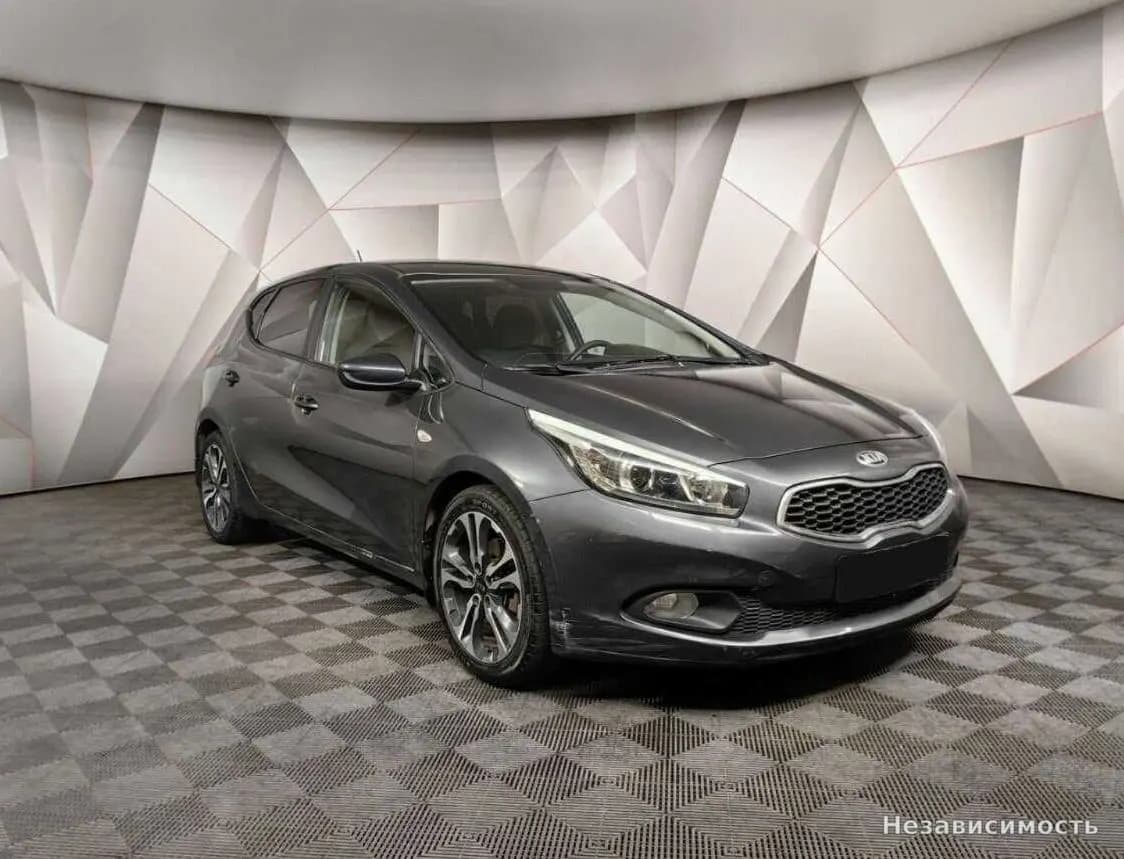 KIA Ceed 2014 с пробегом — фото 3