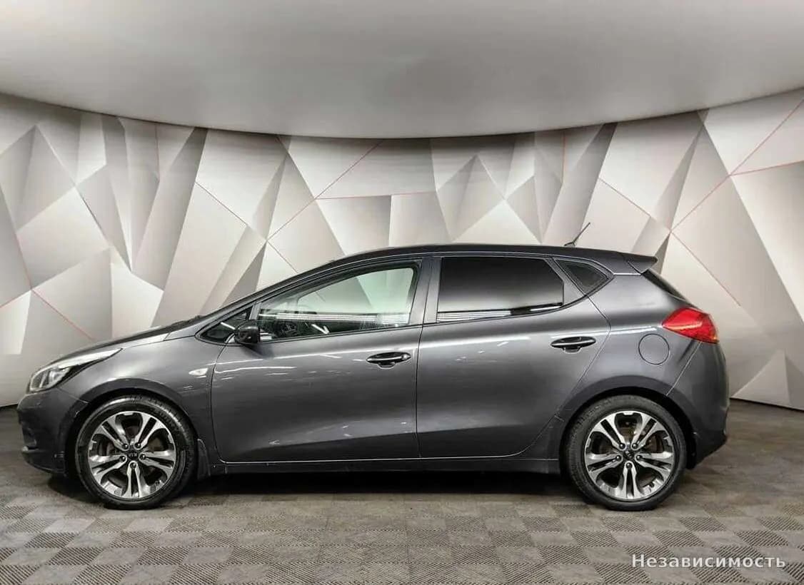 KIA Ceed 2014 с пробегом — фото 5
