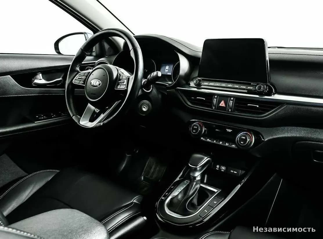KIA Cerato 2018 с пробегом — фото 8