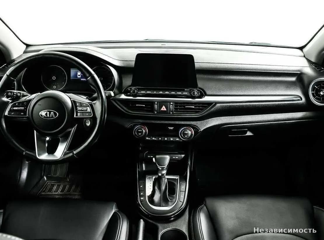 KIA Cerato 2018 с пробегом — фото 10
