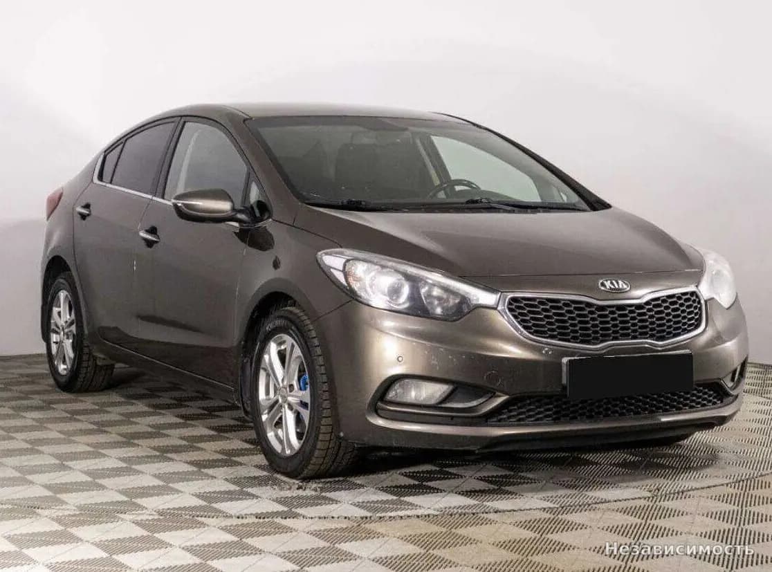 KIA Cerato 2014 с пробегом — фото 3