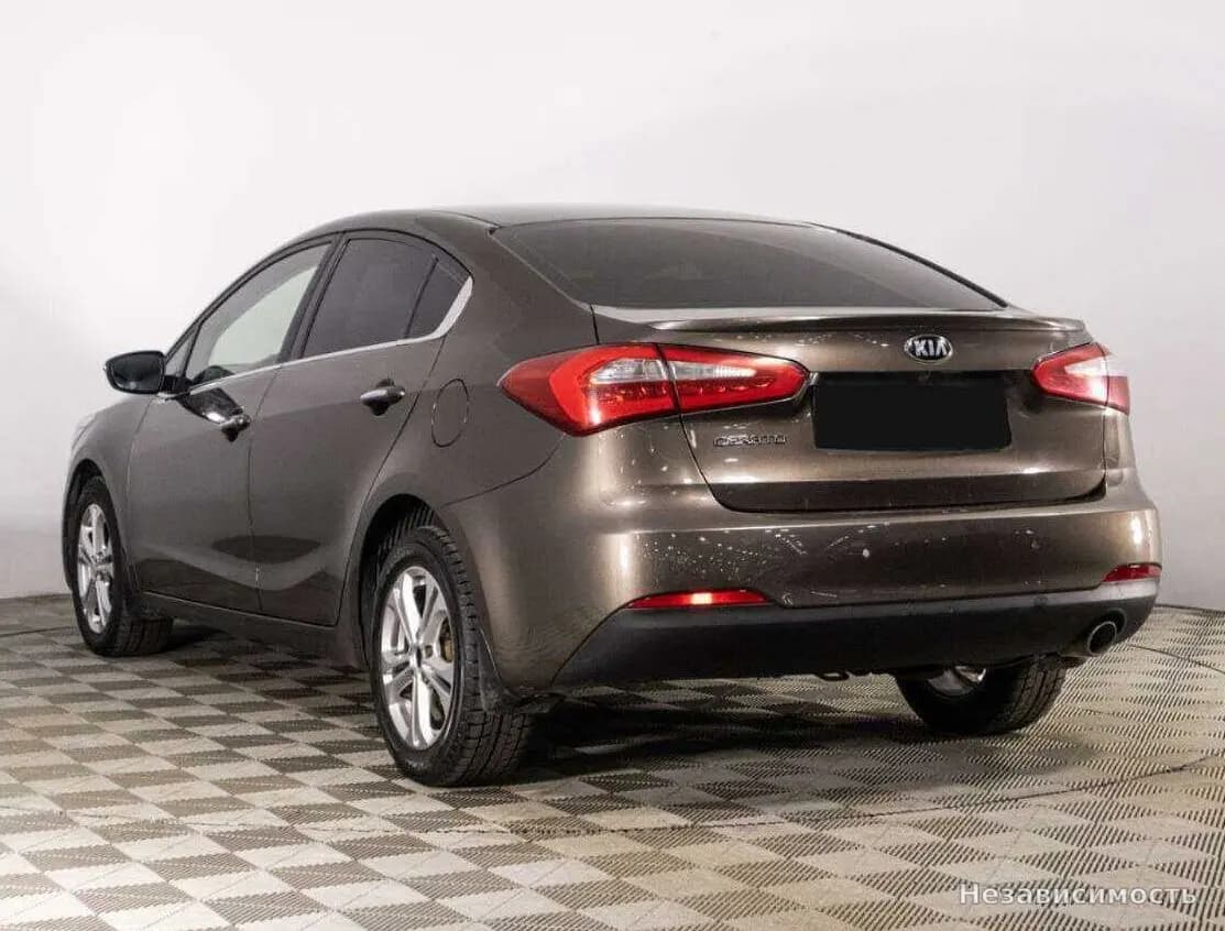 KIA Cerato 2014 с пробегом — фото 7