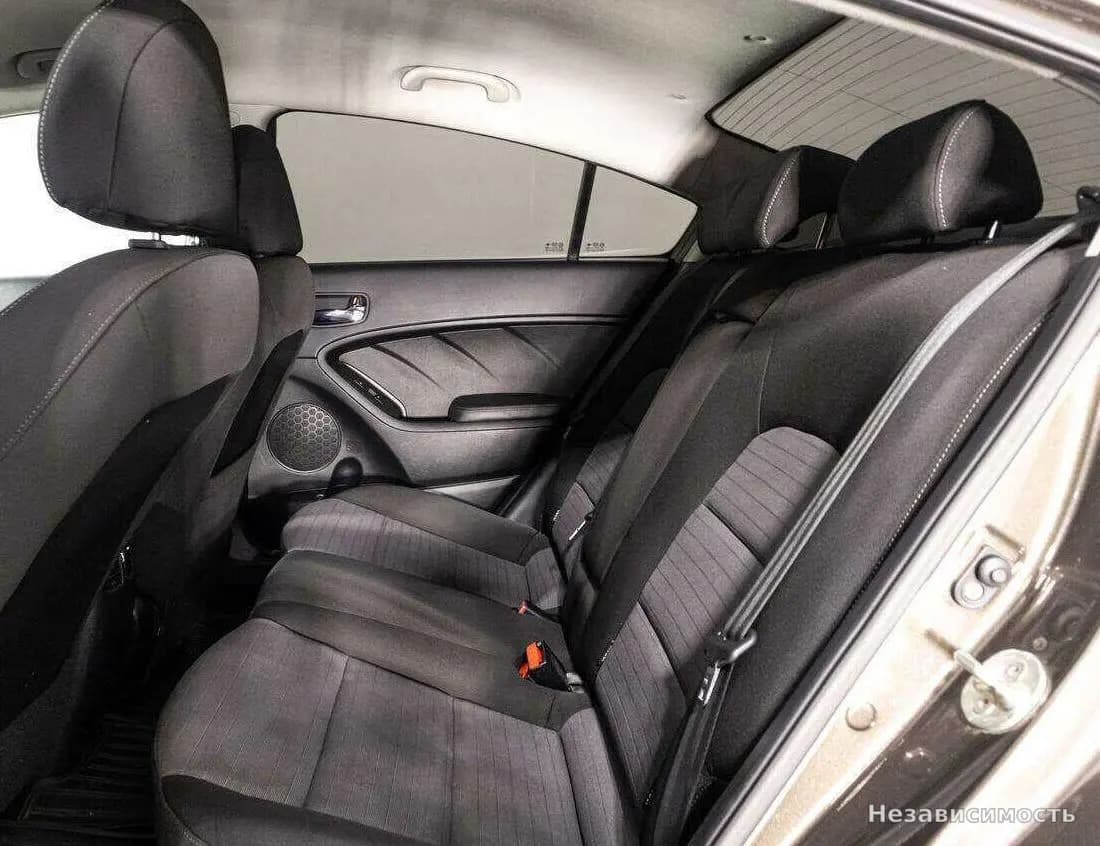 KIA Cerato 2014 с пробегом — фото 10