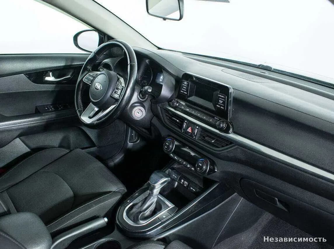 KIA Cerato 2018 с пробегом — фото 7