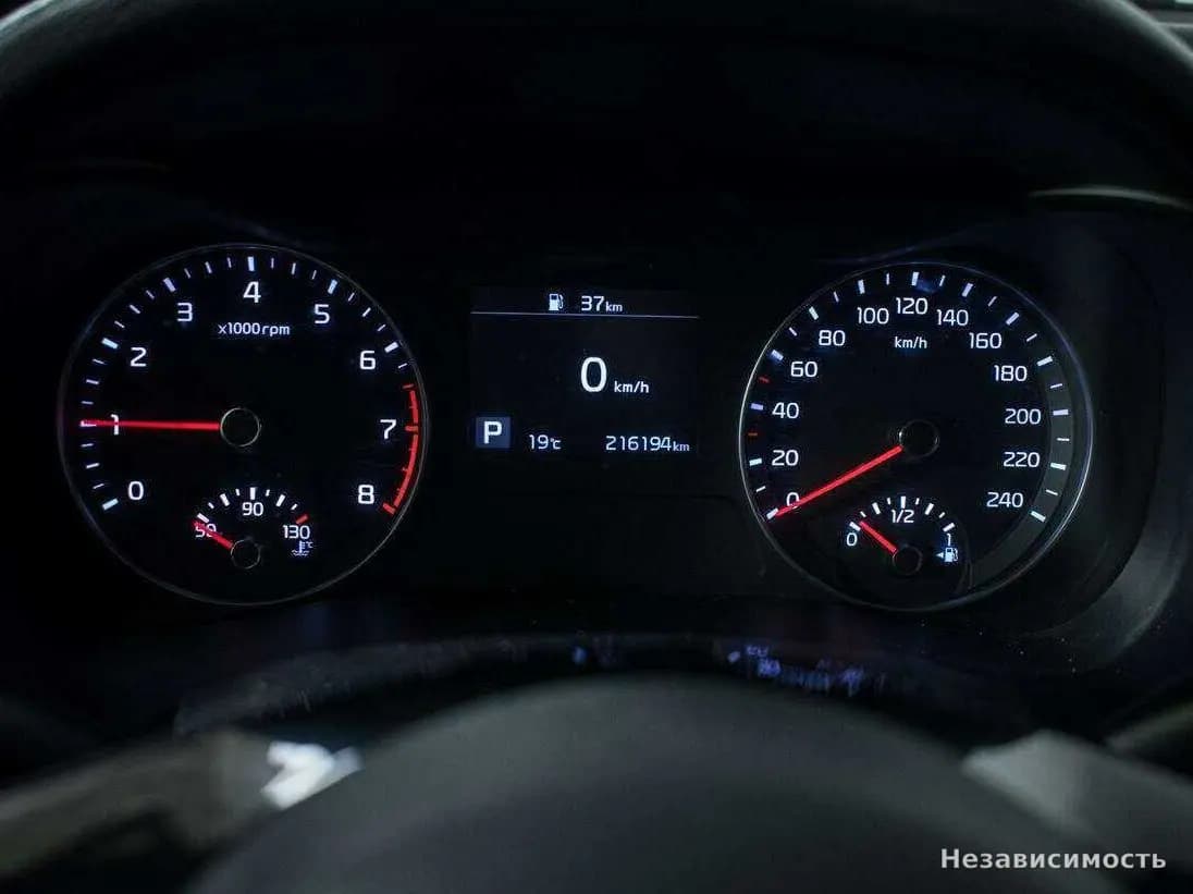 KIA Cerato 2018 с пробегом — фото 9