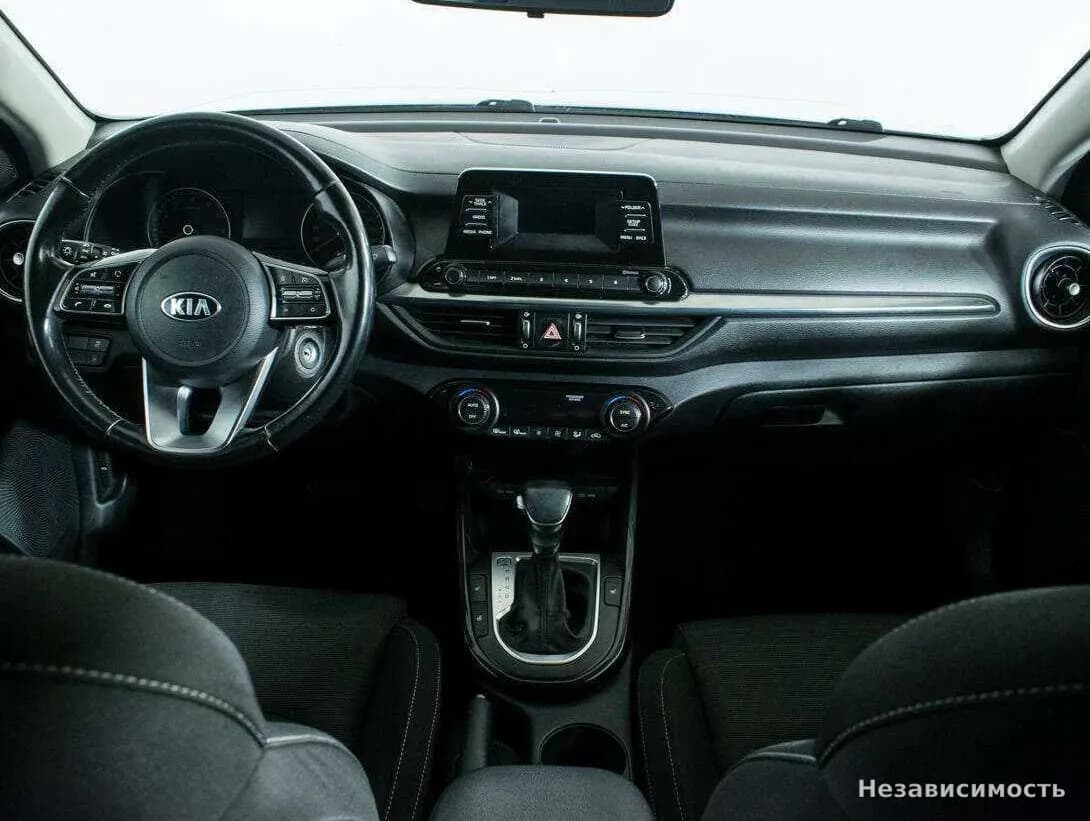 KIA Cerato 2018 с пробегом — фото 10