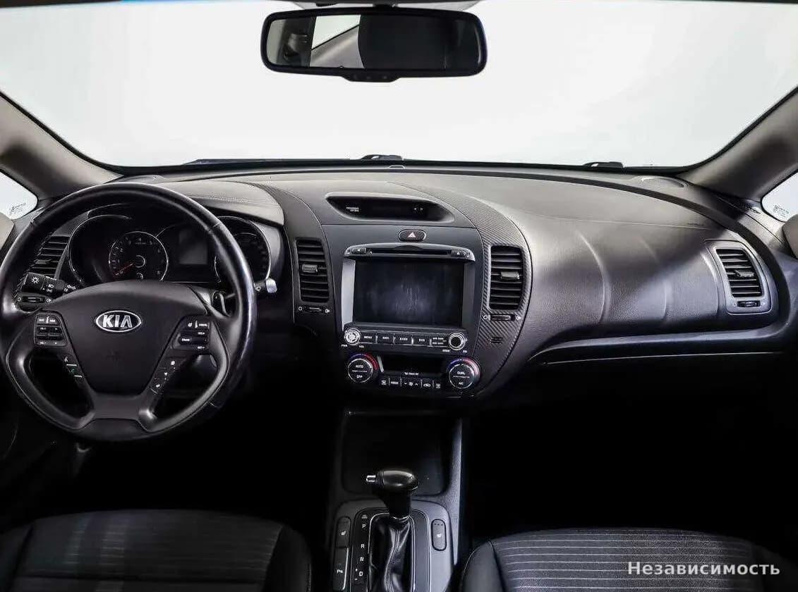 KIA Cerato 2015 с пробегом — фото 9