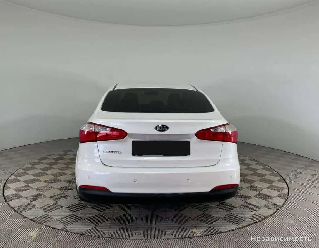 KIA Cerato 2014 с пробегом — фото 5