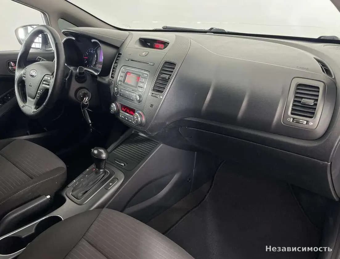 KIA Cerato 2014 с пробегом — фото 8