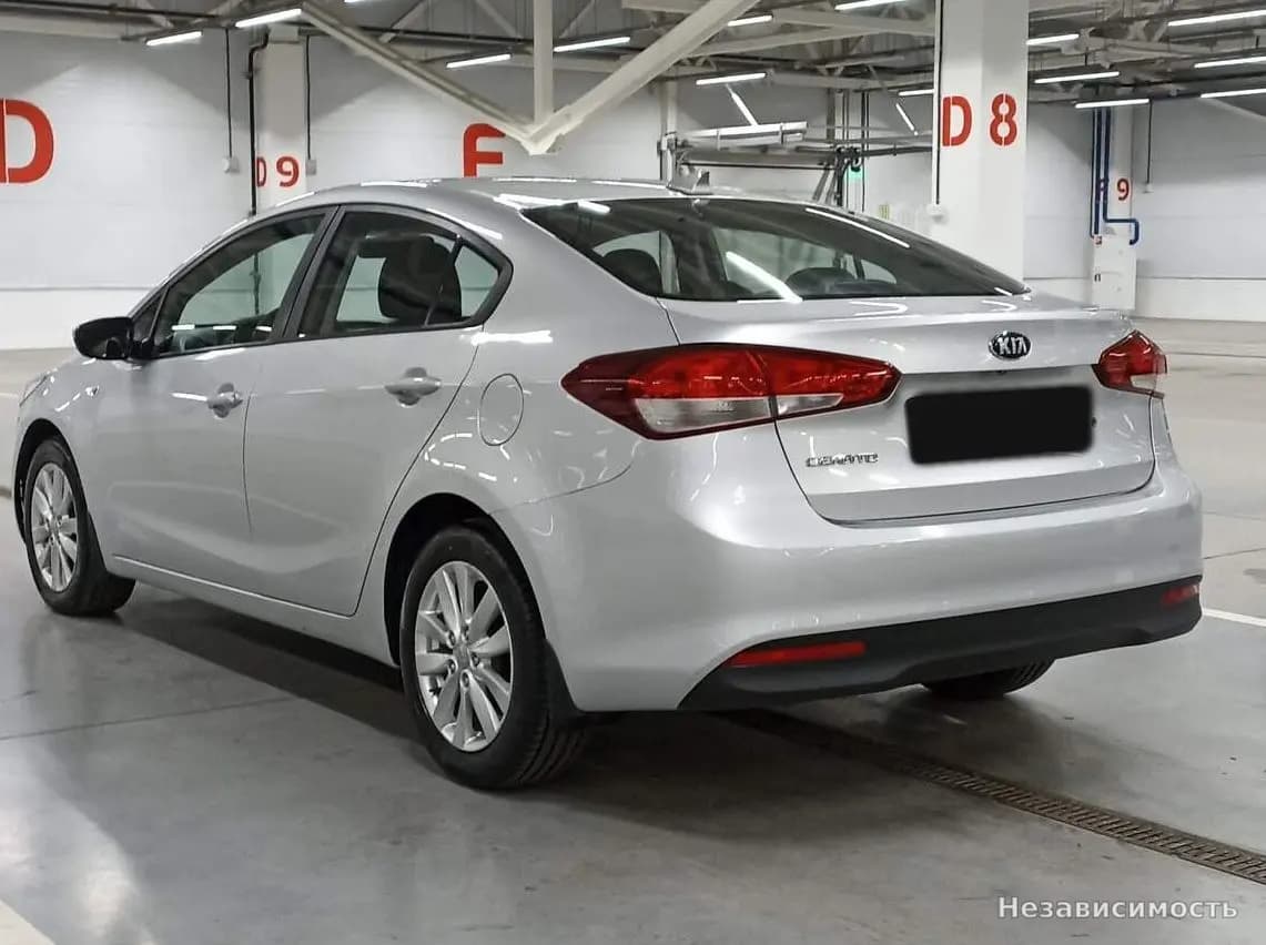 KIA Cerato 2018 с пробегом — фото 7