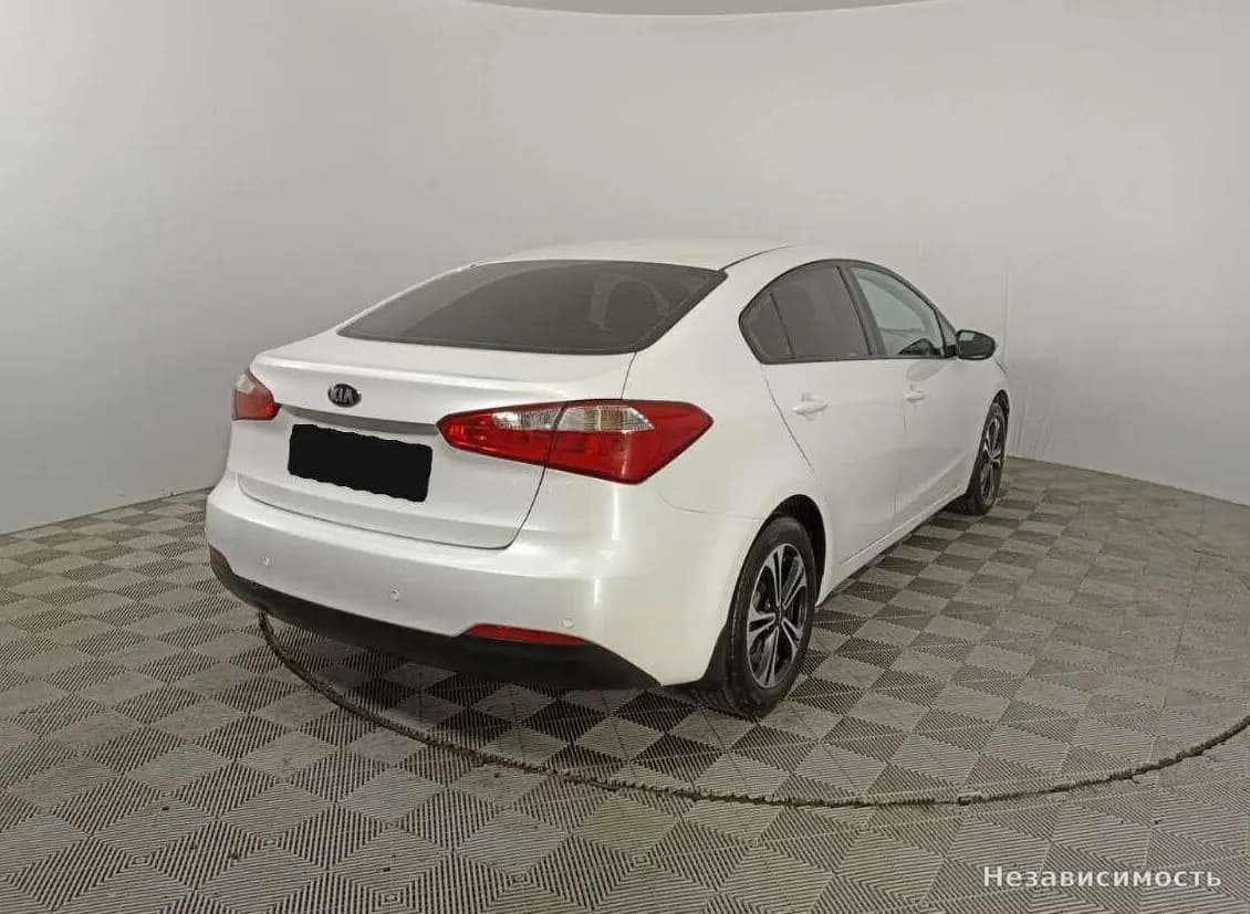 KIA Cerato 2016 с пробегом — фото 5