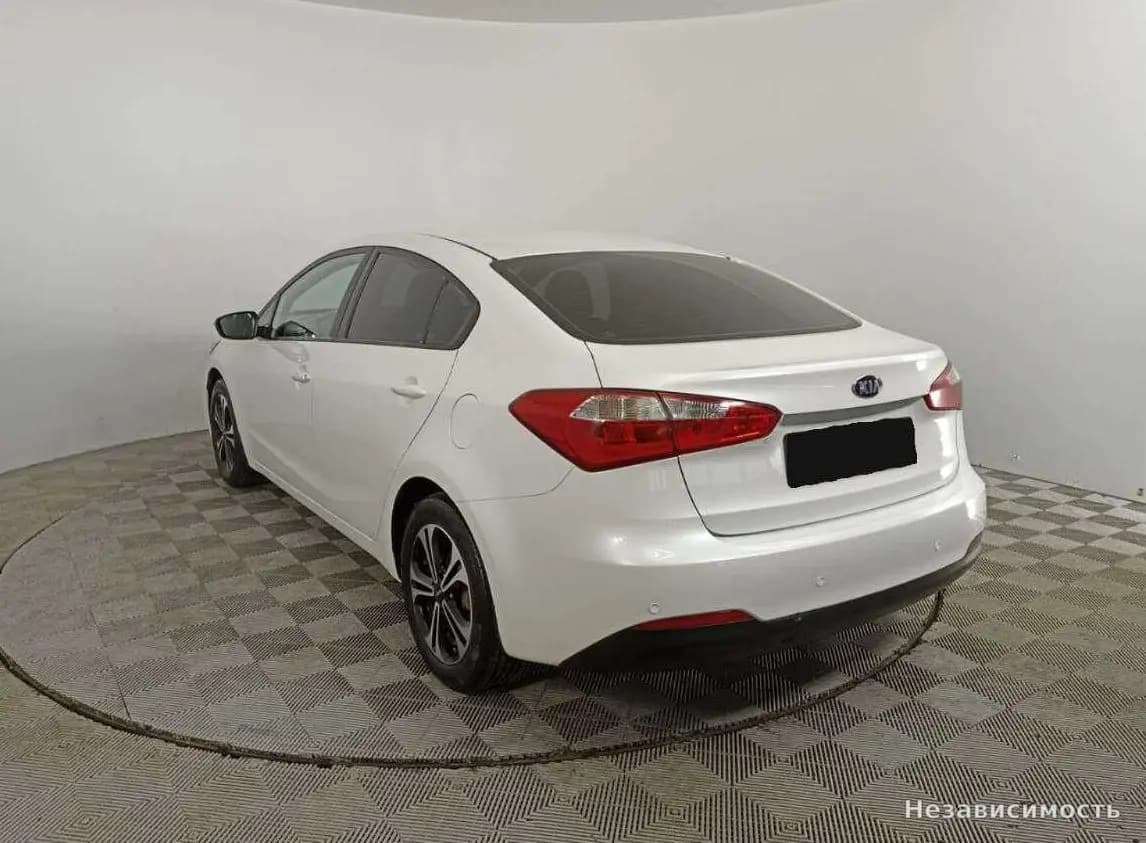 KIA Cerato 2016 с пробегом — фото 7