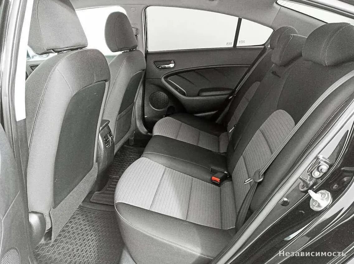 KIA Cerato 2013 с пробегом — фото 10