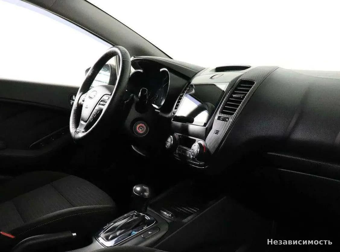 KIA Cerato 2015 с пробегом — фото 7