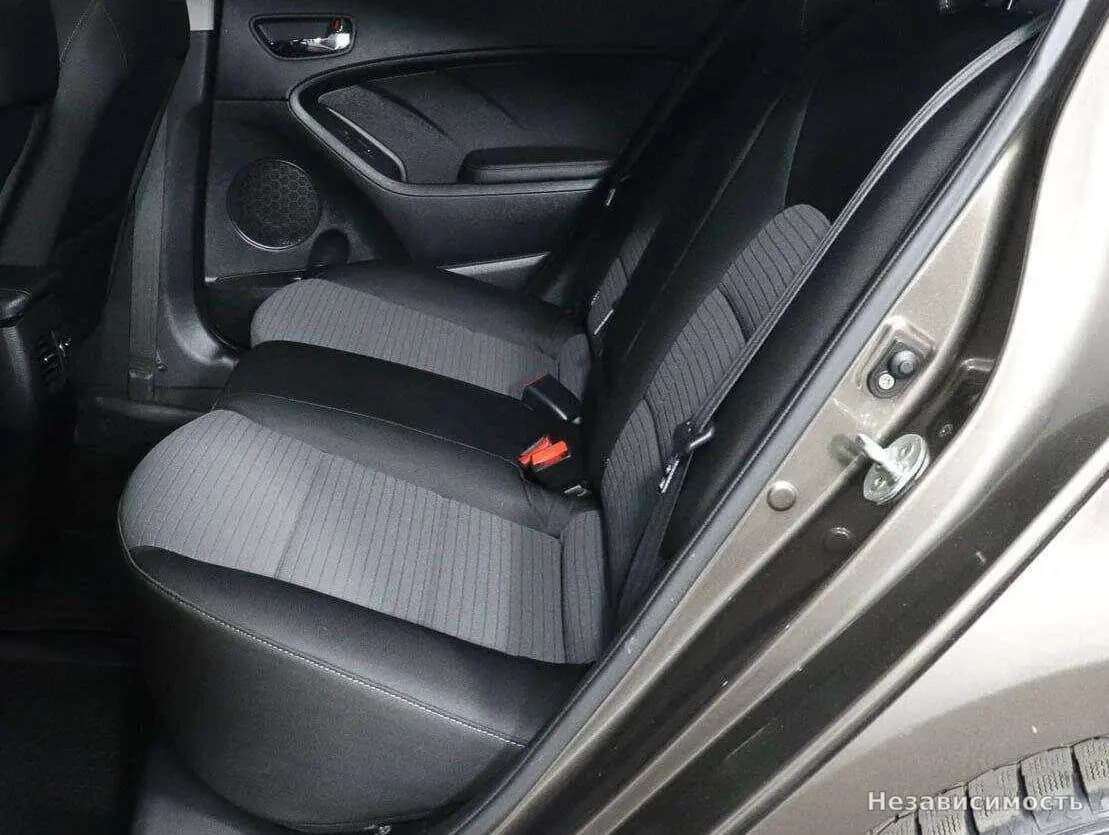 KIA Cerato 2015 с пробегом — фото 8