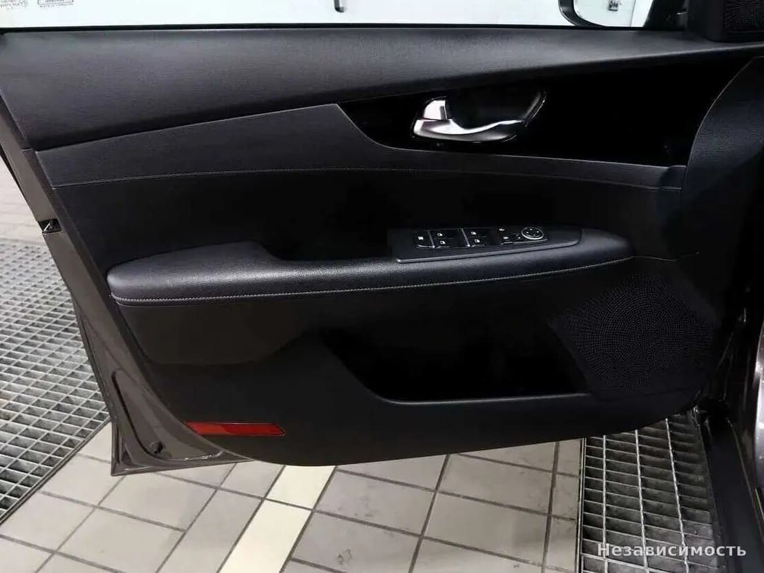 KIA Cerato 2021 с пробегом — фото 6