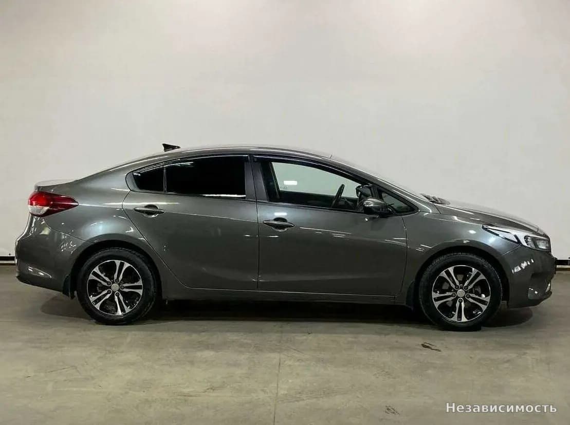 KIA Cerato 2018 с пробегом — фото 4