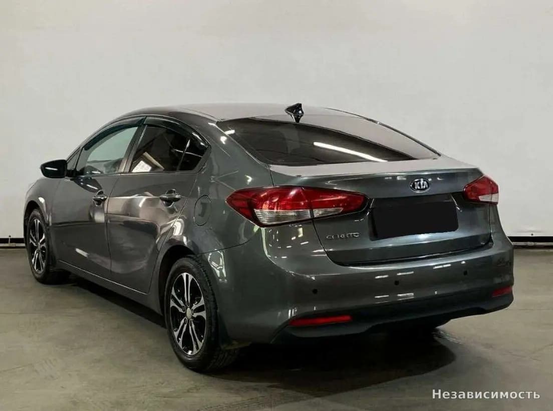 KIA Cerato 2018 с пробегом — фото 7