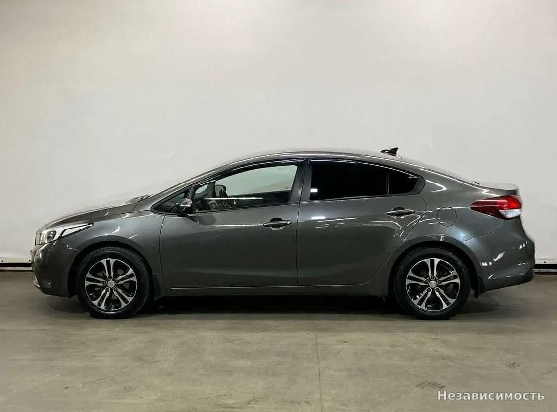 KIA Cerato 2018 с пробегом — фото 8