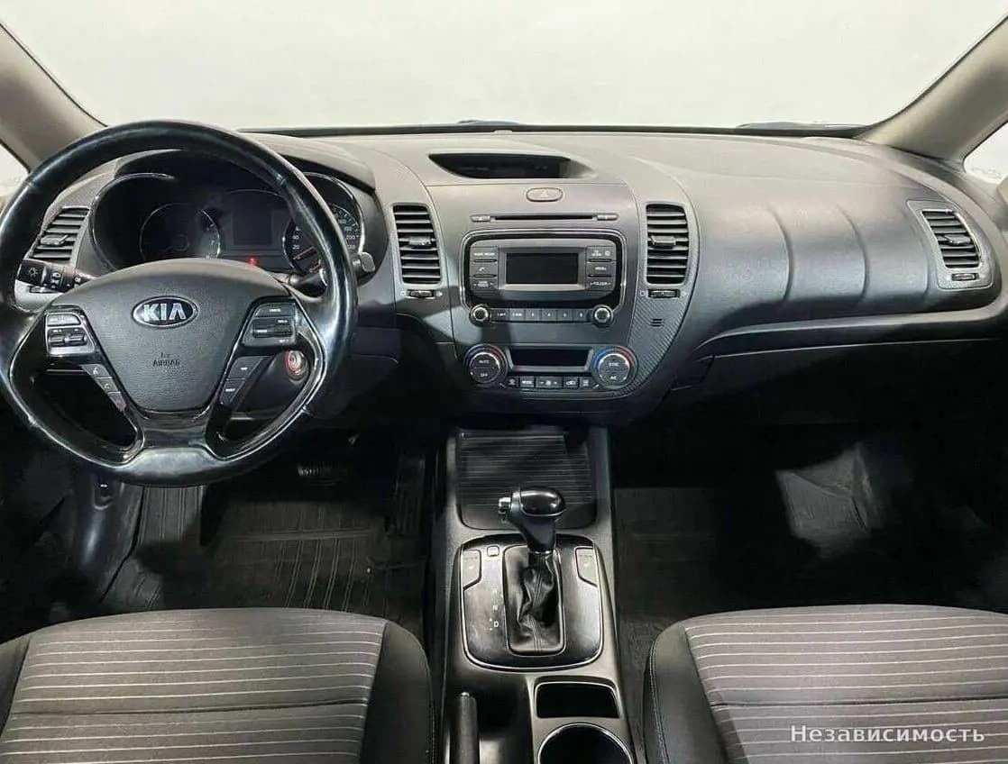 KIA Cerato 2018 с пробегом — фото 9