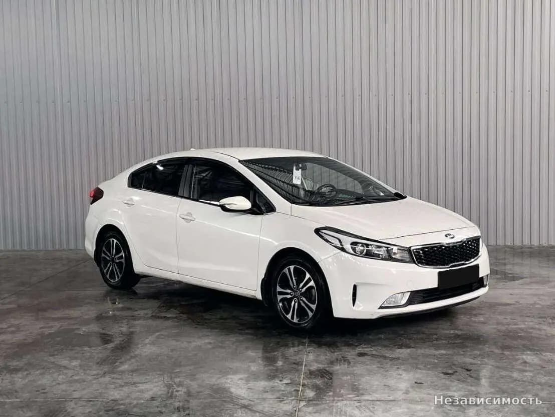 KIA Cerato 2017 с пробегом — фото 3