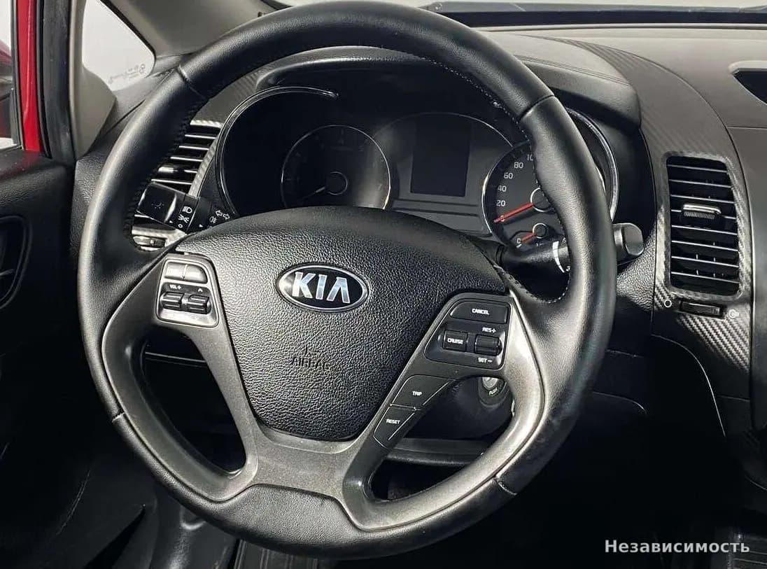 KIA Cerato 2013 с пробегом — фото 10