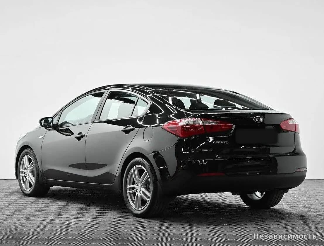 KIA Cerato 2015 с пробегом — фото 3