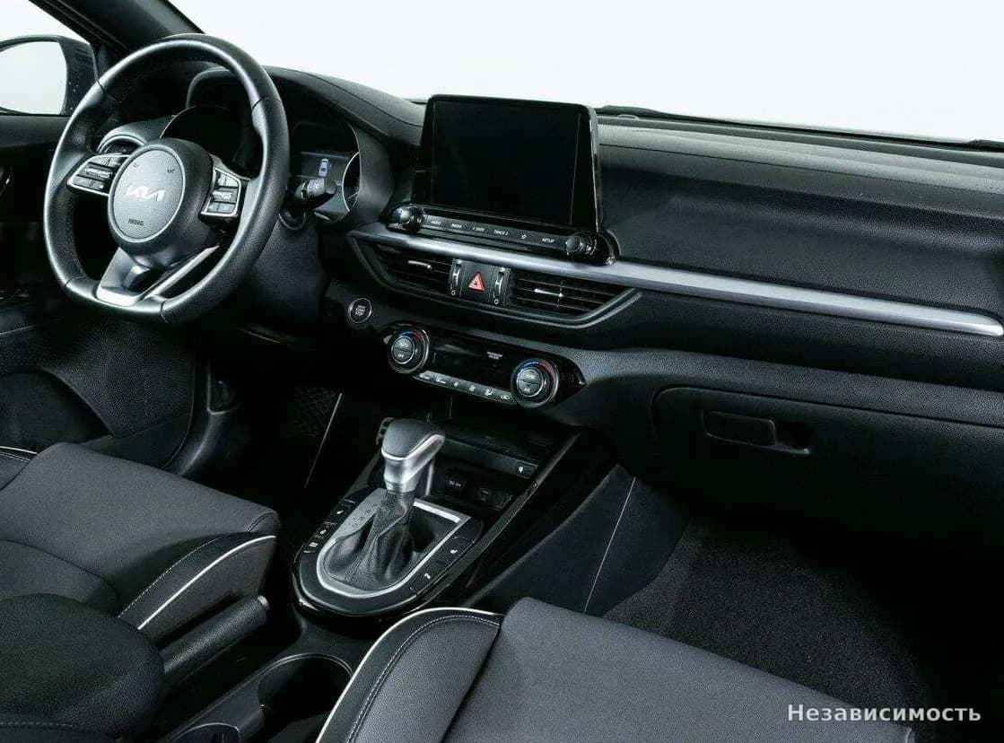 KIA Cerato 2021 с пробегом — фото 8